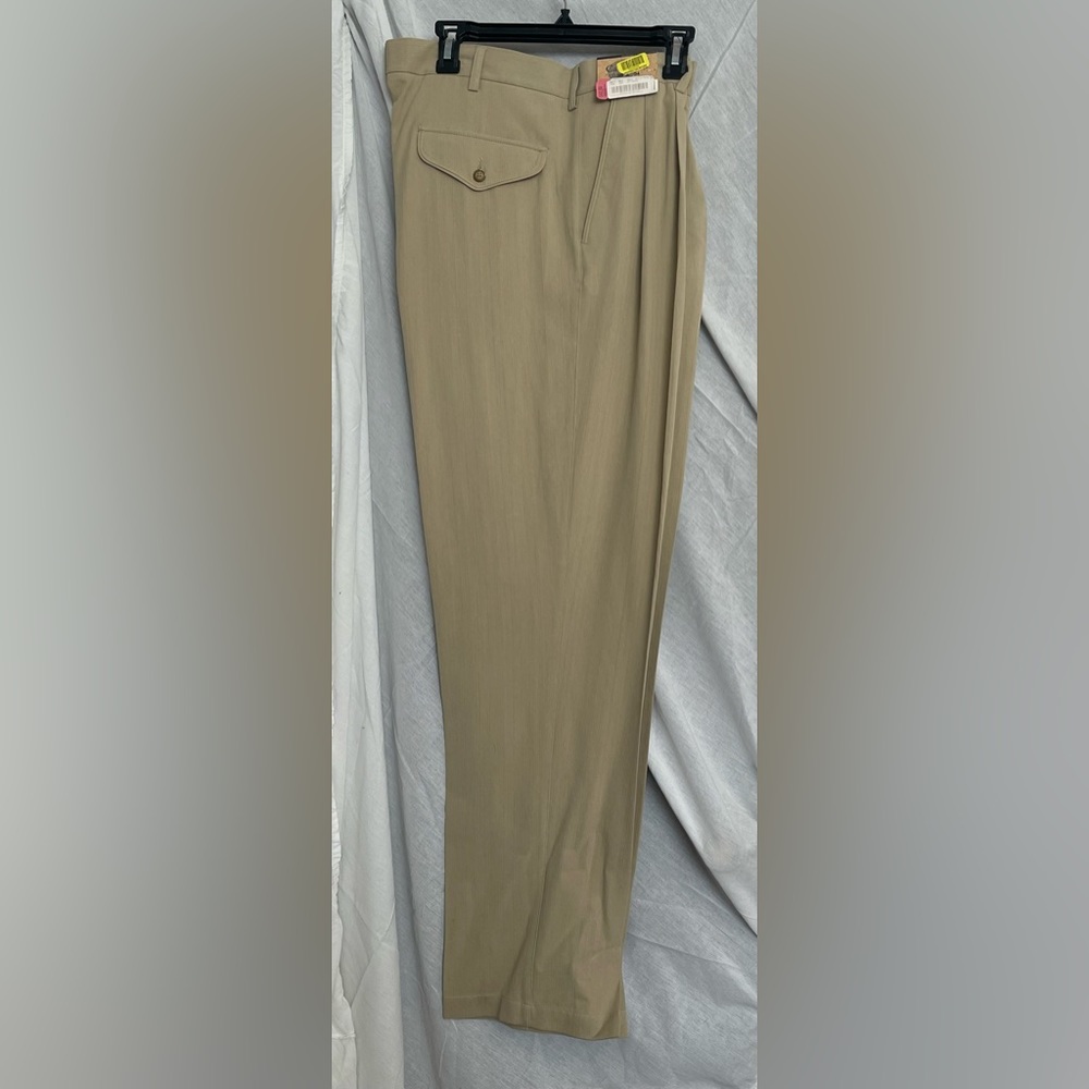 Men’s Round-Tree & Yourke dress pants. Size 36x34.